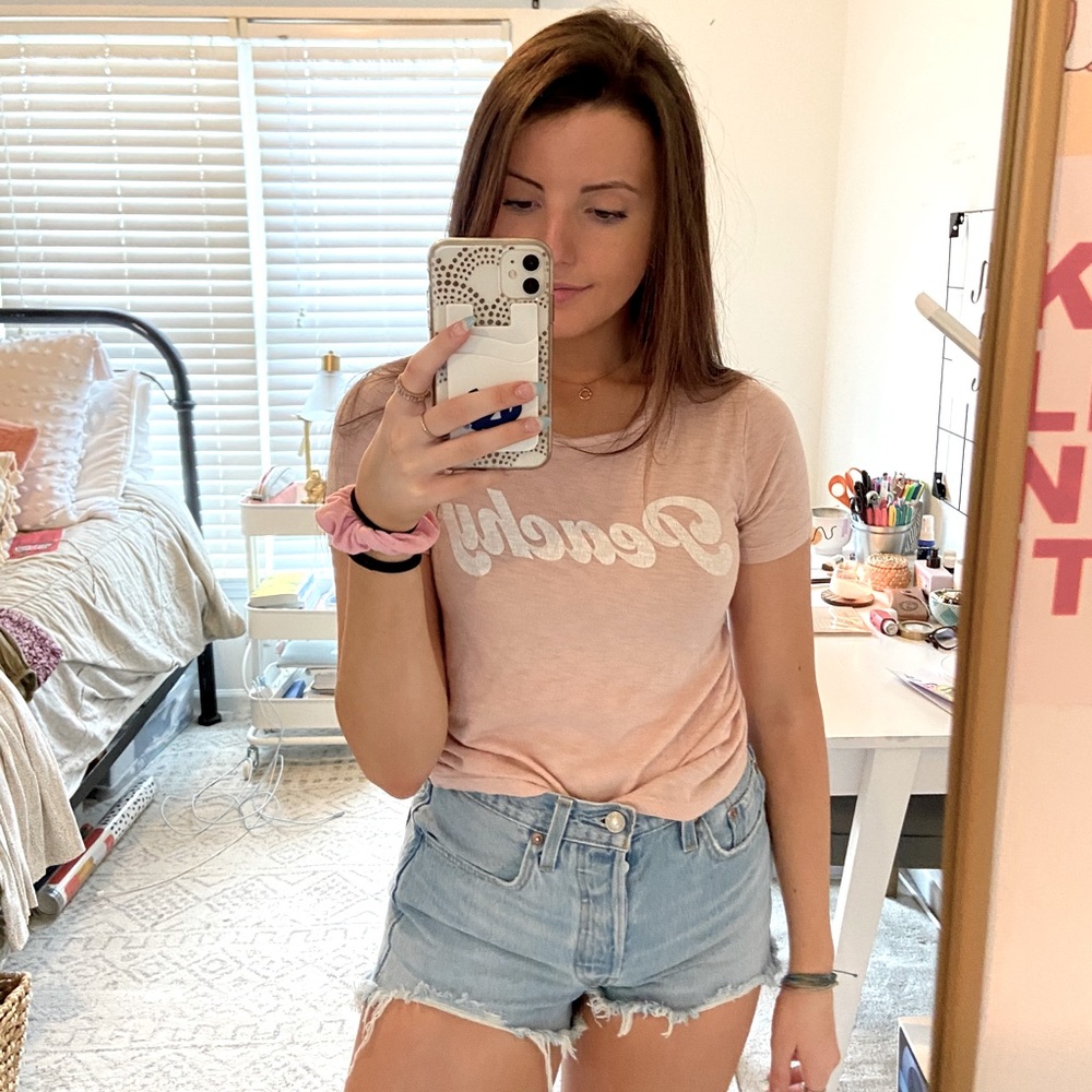 “Peachy” graphic tee